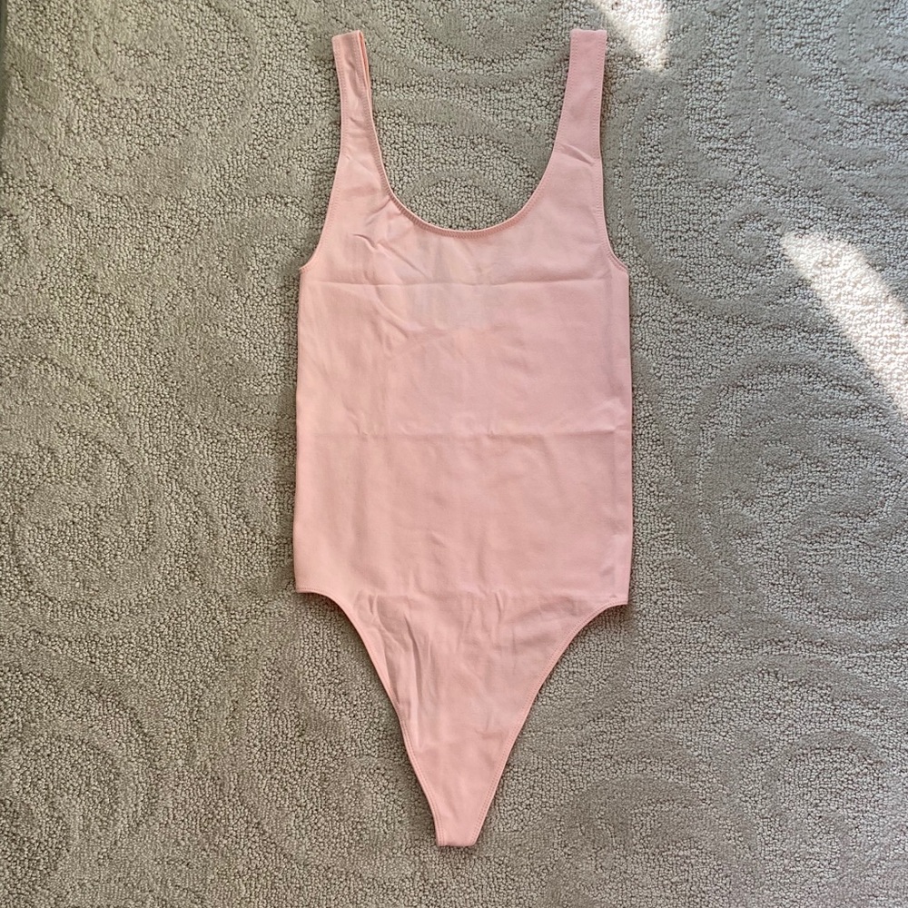 NWOT Babaton | Chandler Bodysuit in Salmao